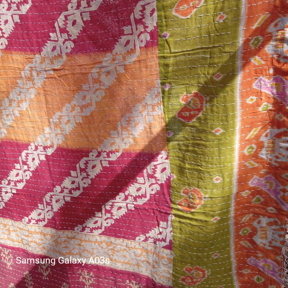 Kantha Quilt Red Green Marigold 52" x 90" 2 Layer Thin Cotton Handmade K150. - Picture 6 of 6